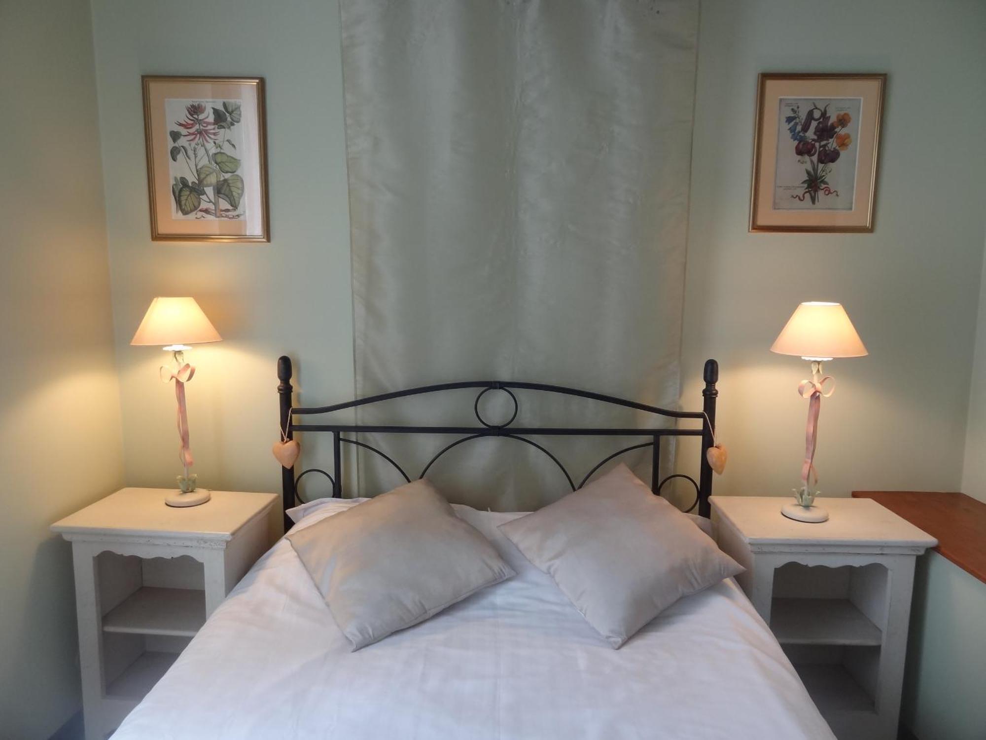 Le Pelerine Villa Sauveterre-de-Bearn Bagian luar foto